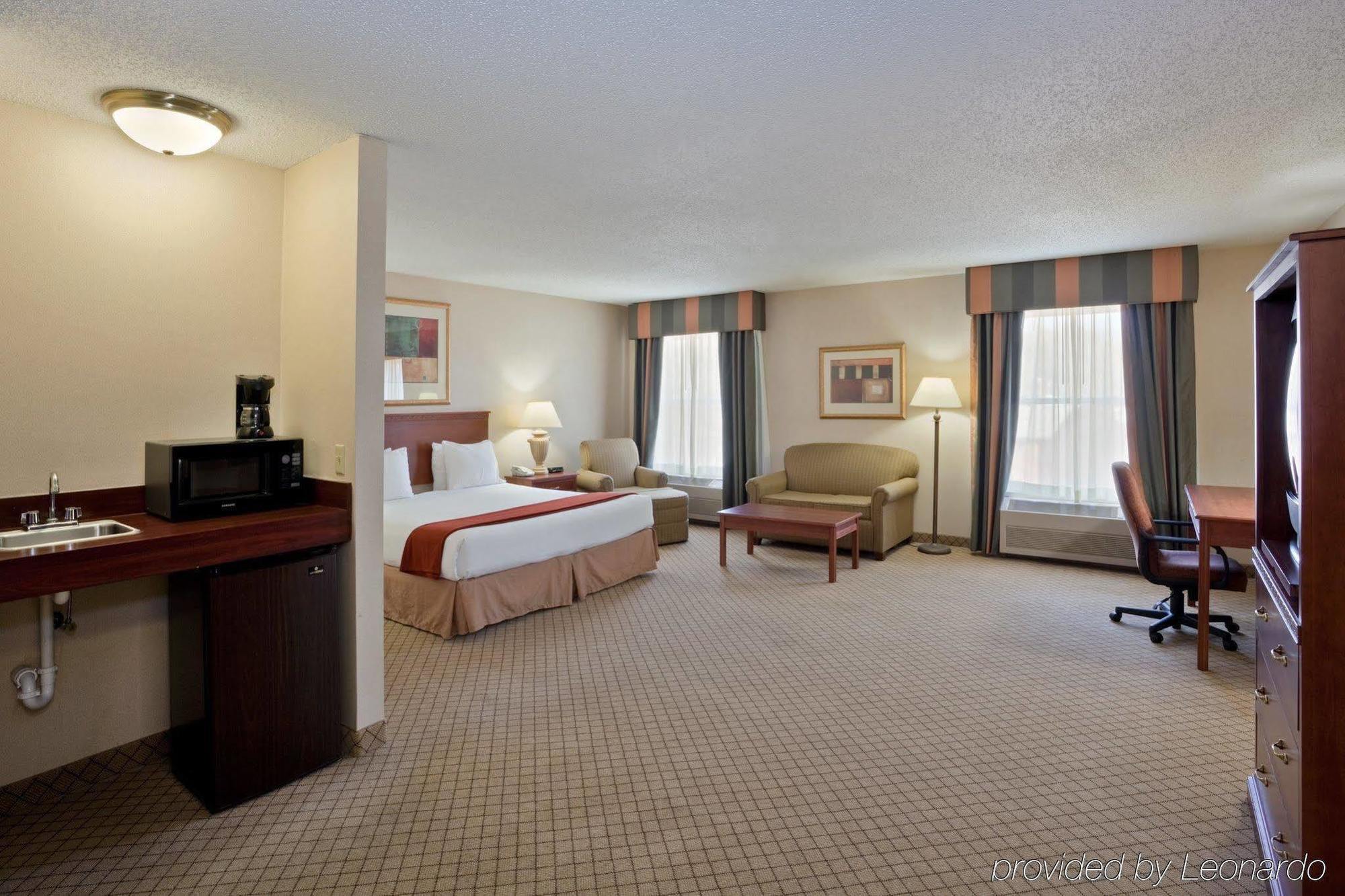 Windsor Inn&Suites Dodge City Exterior foto
